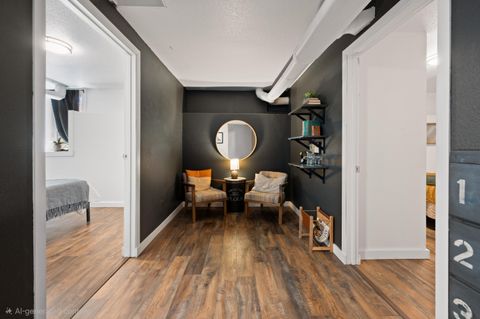 Tiny photo for 714 SW Cascade Avenue, Redmond, OR 97756 (MLS # 220220060)