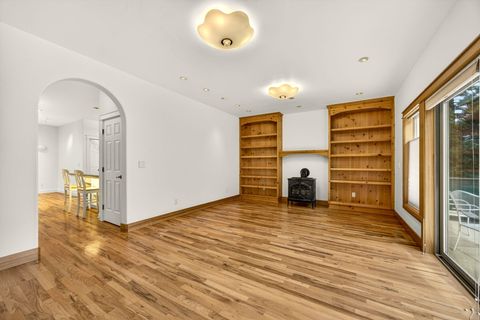 Tiny photo for 435 Granite Street, Ashland, OR 97520 (MLS # 220214850)