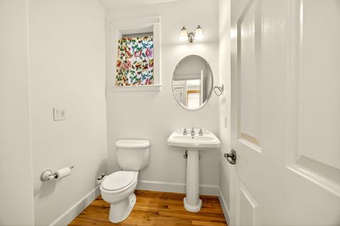 Tiny photo for 435 Granite Street, Ashland, OR 97520 (MLS # 220214850)