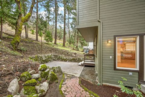 Tiny photo for 435 Granite Street, Ashland, OR 97520 (MLS # 220214850)