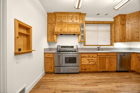 Tiny photo for 435 Granite Street, Ashland, OR 97520 (MLS # 220214850)