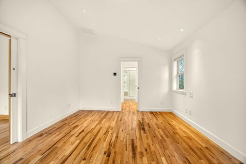 Tiny photo for 435 Granite Street, Ashland, OR 97520 (MLS # 220214850)