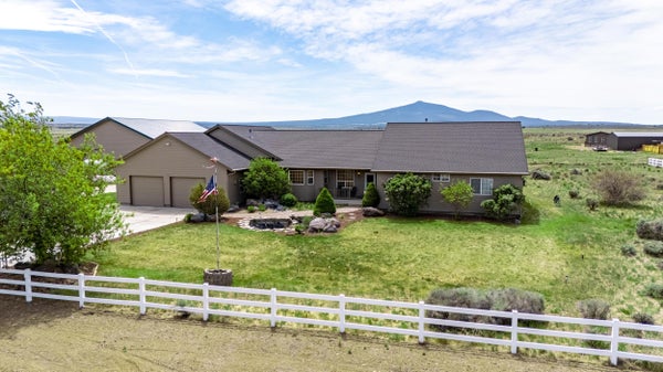 77552 MAHOGANY ST, SILVER LAKE, OR 97638 - Image cc513eefa1eafd9fd9147fabdf6b801b/1481591827