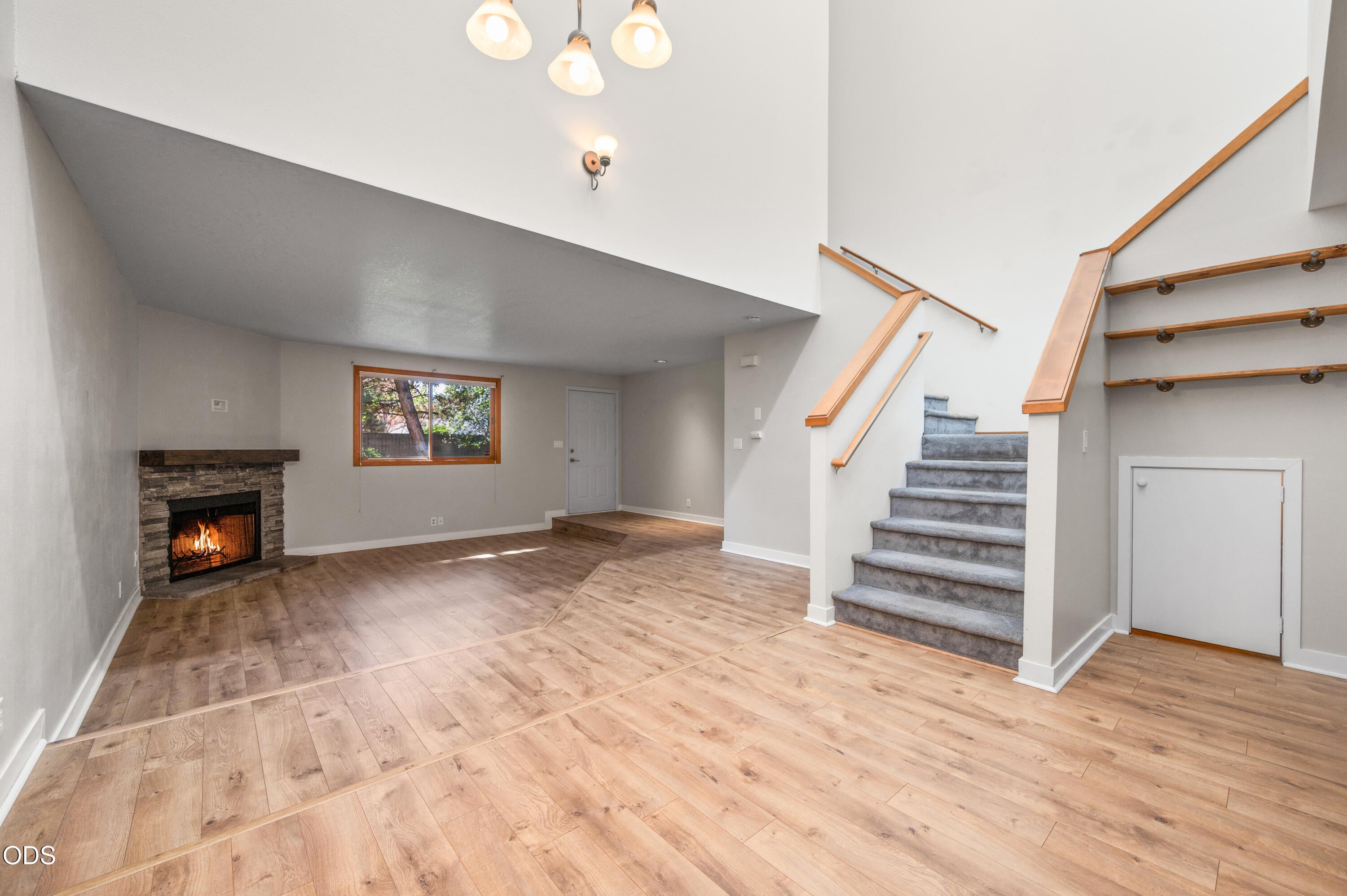 1050 NE Butler Market APT 3