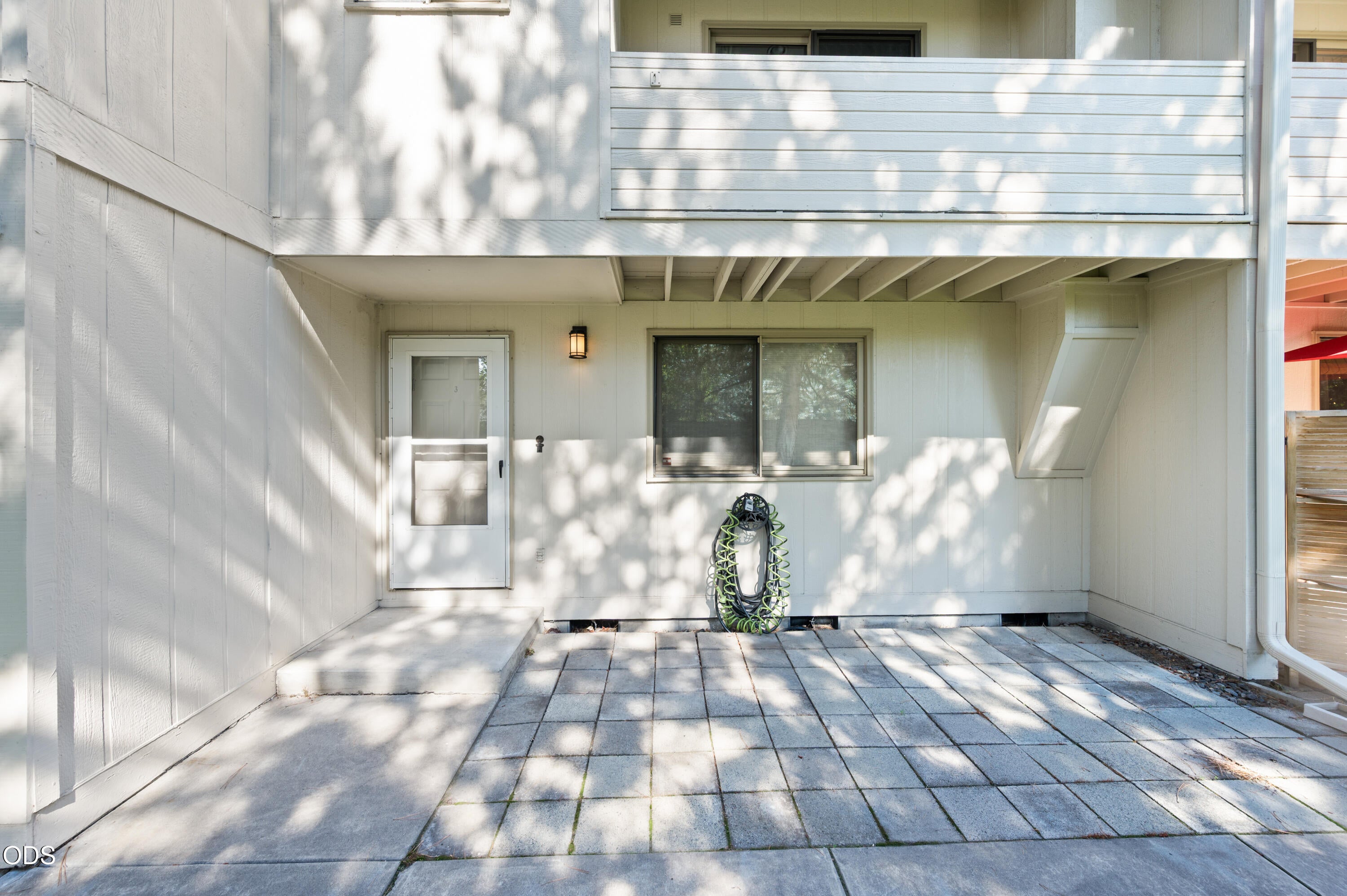 1050 NE Butler Market APT 3