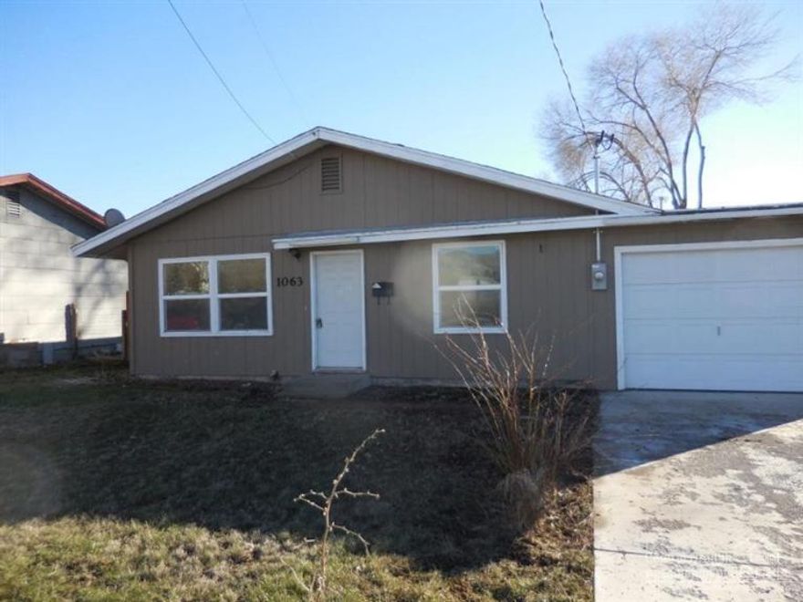 This homepath property is in Lakeview, Oregon, about 150 miles from Lapine, Oregon. The town is home to about 2400 residents, and is the highest town in Oregon, at about 5,000 feet. It has a large backyard, a private patio, a wood stove, and a very efficient kitchen. The bedrooms are large, and the bathroom is nicely tiled. Come experience the low stress lifestyle that people in small towns enjoy. Call now!