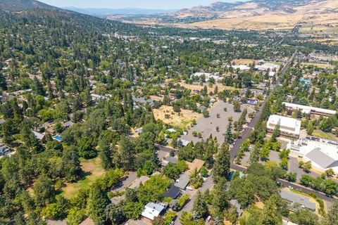 Tiny photo for 571 S Mountain Avenue, Ashland, OR 97520 (MLS # 220219278)