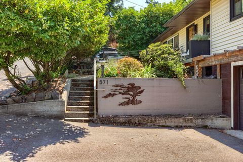 Tiny photo for 571 S Mountain Avenue, Ashland, OR 97520 (MLS # 220219278)