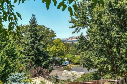 Tiny photo for 571 S Mountain Avenue, Ashland, OR 97520 (MLS # 220219278)