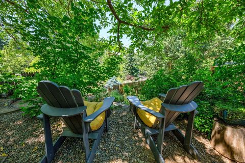 Tiny photo for 571 S Mountain Avenue, Ashland, OR 97520 (MLS # 220219278)