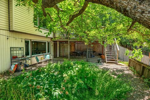 Tiny photo for 571 S Mountain Avenue, Ashland, OR 97520 (MLS # 220219278)