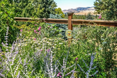 Tiny photo for 571 S Mountain Avenue, Ashland, OR 97520 (MLS # 220219278)