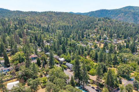 Tiny photo for 571 S Mountain Avenue, Ashland, OR 97520 (MLS # 220219278)