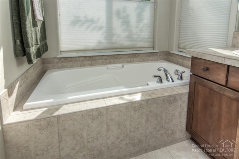 River Canyon Estates - Residential