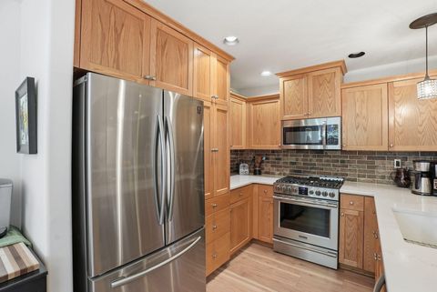 Tiny photo for 63141 Britta Street, Bend, OR 97703 (MLS # 220219513)