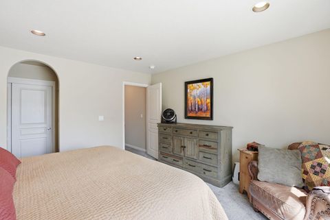 Tiny photo for 63141 Britta Street, Bend, OR 97703 (MLS # 220219513)