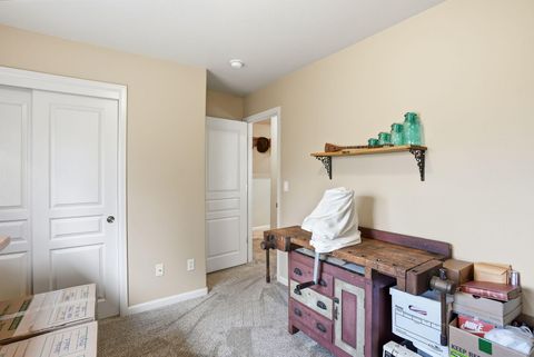 Tiny photo for 63141 Britta Street, Bend, OR 97703 (MLS # 220219513)