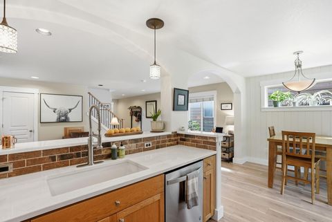 Tiny photo for 63141 Britta Street, Bend, OR 97703 (MLS # 220219513)