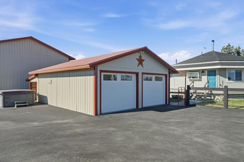 Tiny photo for 4074 SW Reif Road, Powell Butte, OR 97753 (MLS # 220217450)