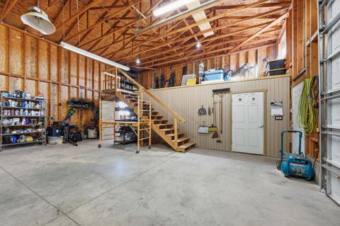 Tiny photo for 4074 SW Reif Road, Powell Butte, OR 97753 (MLS # 220217450)