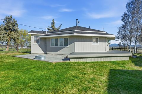 Tiny photo for 4074 SW Reif Road, Powell Butte, OR 97753 (MLS # 220217450)