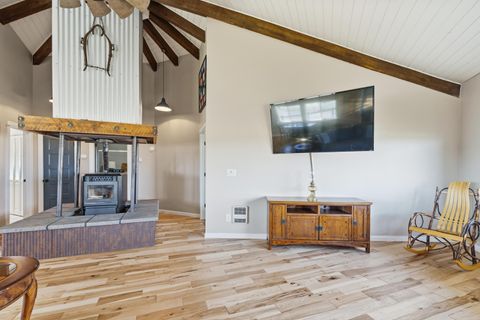 Tiny photo for 4074 SW Reif Road, Powell Butte, OR 97753 (MLS # 220217450)