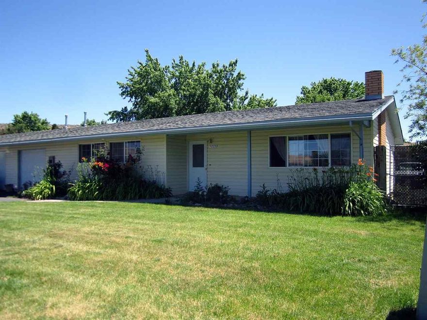 Gated Community For This 3 Bedroom, 1 Bath Home On Nice Flat Fenced Lot With Alley Access. Raised Flower Beds. Neighborhood Park And Community Center. Falcon Heights Is On A Main Cross Road Which Connects To Hwy 97 And Hwy 39. Approximately 10 Miles To Shopping. Homeowners Fees Include Front Yard Maintenance, Water, Sewer & Garbage Removal. Vinyl Windows And Gas Forced Air. Garages Between The Units Aid As Sound Barrier. Post 24 Hour Notice Or Call Stacy @ Coldwell Banker For Showing.If Buyers Were To Purchase Both Units They May Live In One And Rent The Other Side Per Soco Developments