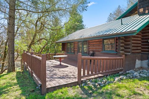 Tiny photo for 151 Kubli Road, Grants Pass, OR 97527 (MLS # 220217103)
