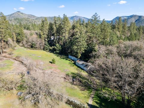 Tiny photo for 151 Kubli Road, Grants Pass, OR 97527 (MLS # 220217103)