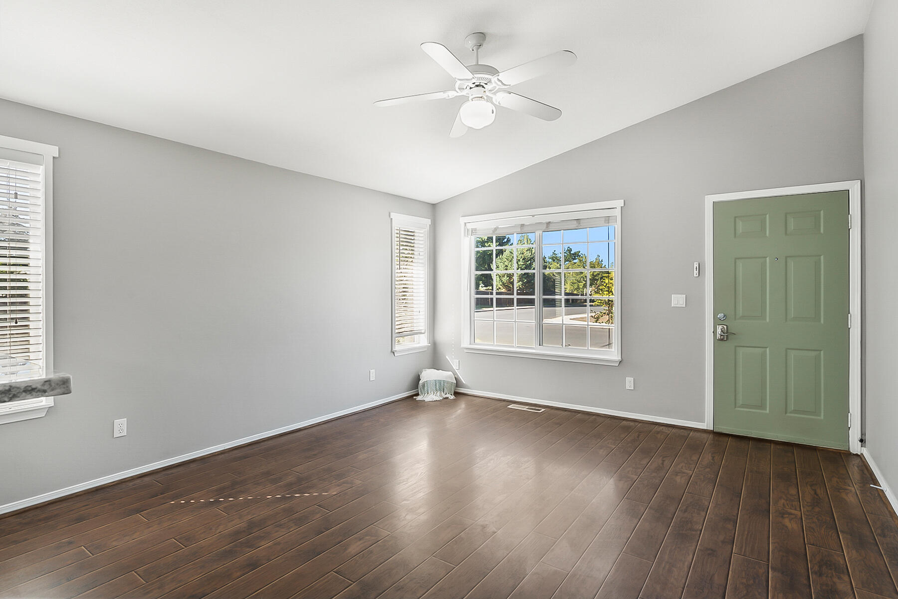 Majestic - Residential