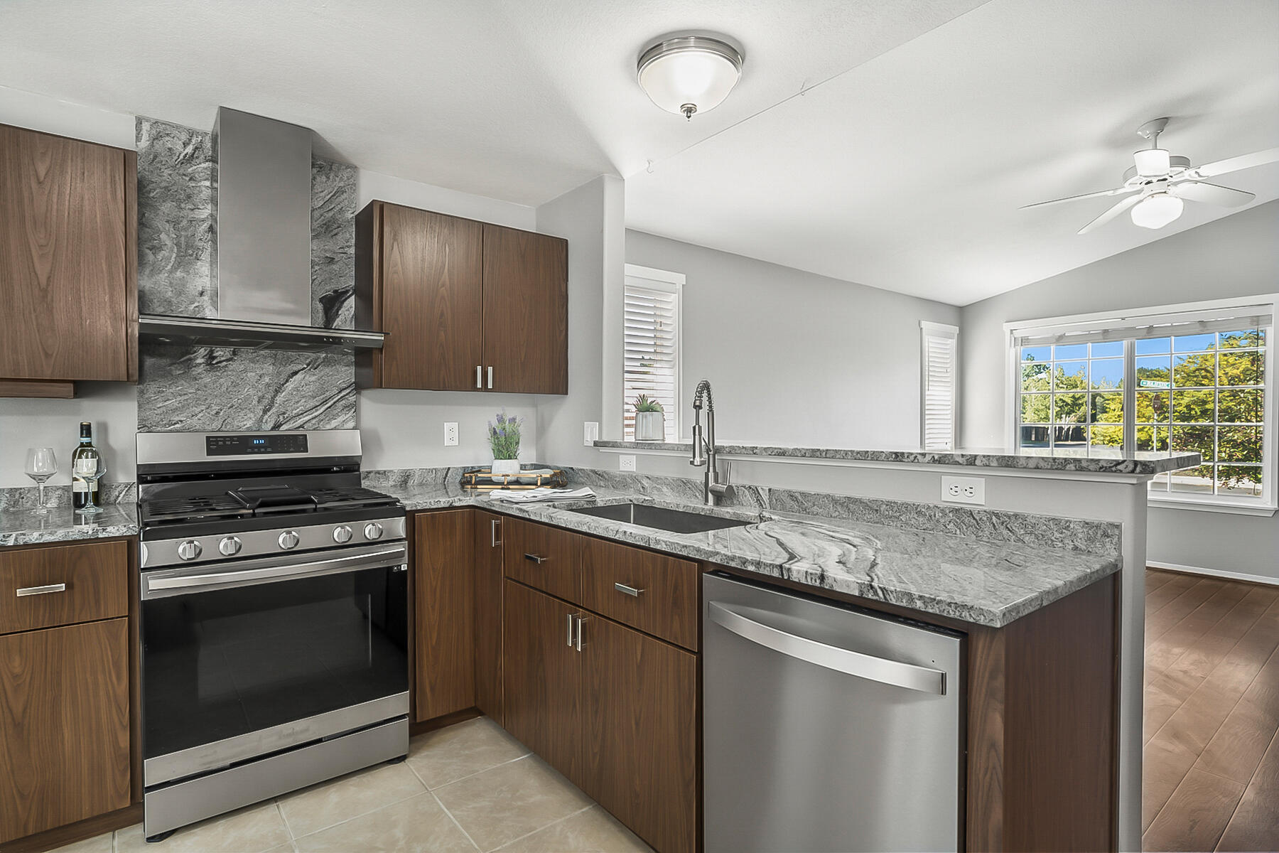 63399 NE Majestic Loop