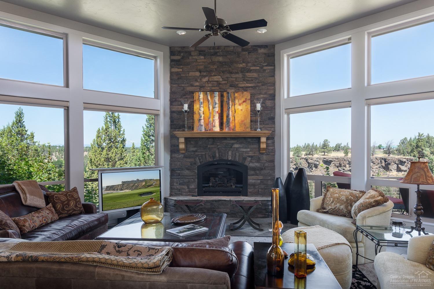 Eagle Crest - Residential