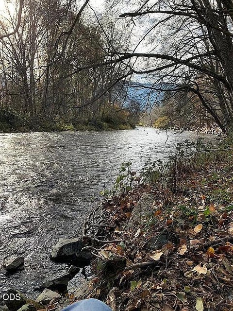Tiny photo for 8122 New Hope Road, Grants Pass, OR 97527 (MLS # 220224385)