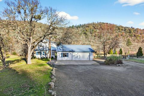 Tiny photo for 7555 E Antelope Road, Eagle Point, OR 97524 (MLS # 220213960)