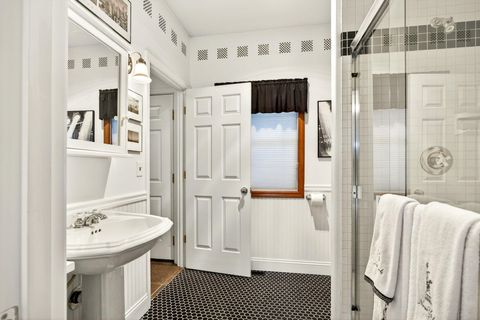 Tiny photo for 7555 E Antelope Road, Eagle Point, OR 97524 (MLS # 220213960)