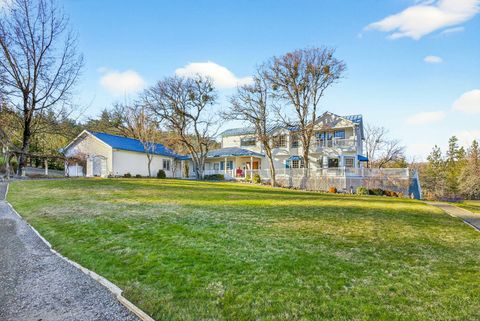 Tiny photo for 7555 E Antelope Road, Eagle Point, OR 97524 (MLS # 220213960)