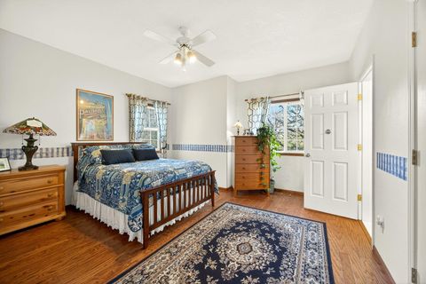 Tiny photo for 7555 E Antelope Road, Eagle Point, OR 97524 (MLS # 220213960)