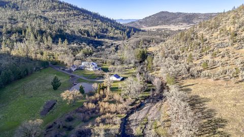 Tiny photo for 7555 E Antelope Road, Eagle Point, OR 97524 (MLS # 220213960)