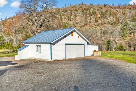 Tiny photo for 7555 E Antelope Road, Eagle Point, OR 97524 (MLS # 220213960)