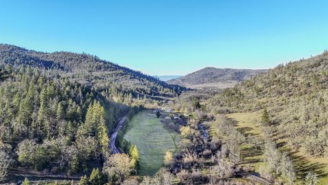 Tiny photo for 7555 E Antelope Road, Eagle Point, OR 97524 (MLS # 220213960)