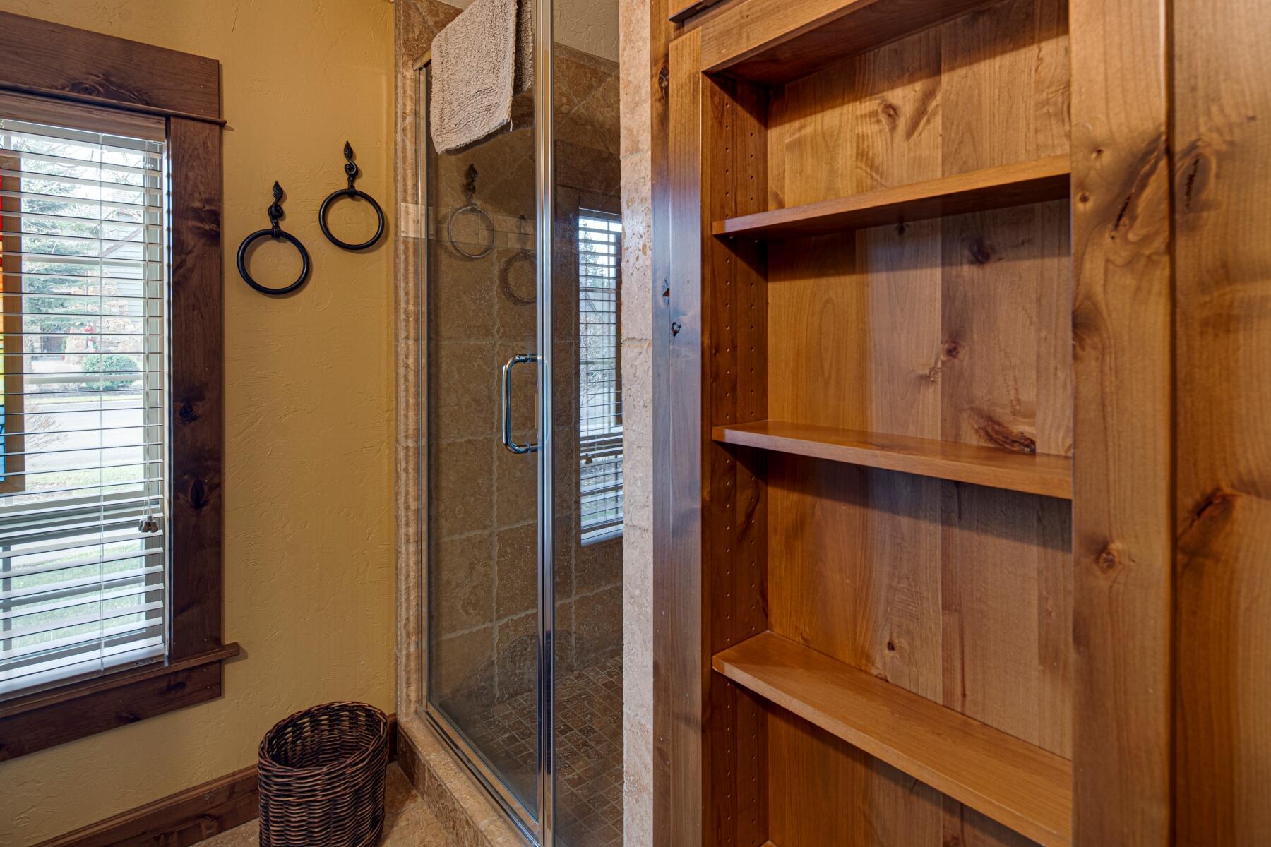 Mtn River Estates - Residential