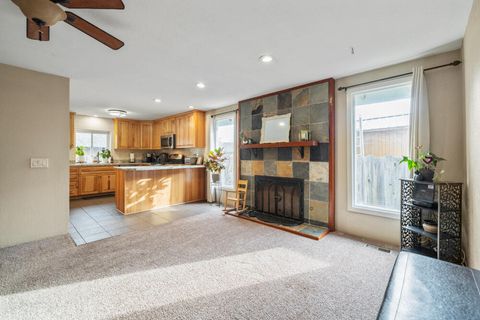 Tiny photo for 3919 Redondo Way, Klamath Falls, OR 97603 (MLS # 220211959)
