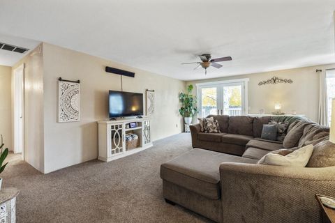 Tiny photo for 3919 Redondo Way, Klamath Falls, OR 97603 (MLS # 220211959)