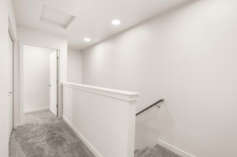 Tiny photo for 2024 Sunset Drive #6, Medford, OR 97501 (MLS # 220215869)