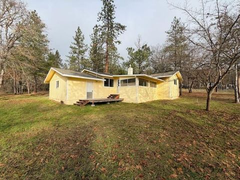 Tiny photo for 326 Debra Lane, Grants Pass, OR 97527 (MLS # 220212908)