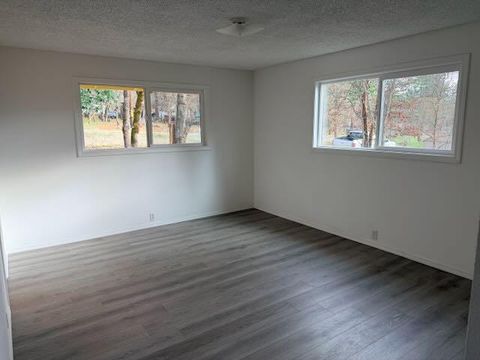 Tiny photo for 326 Debra Lane, Grants Pass, OR 97527 (MLS # 220212908)