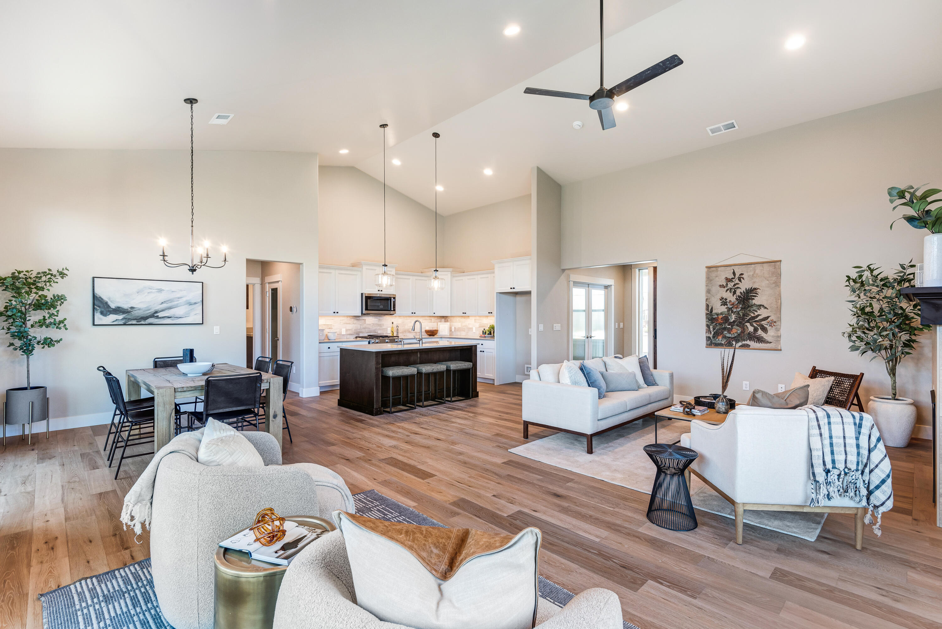 Saddle Ridge - Residential