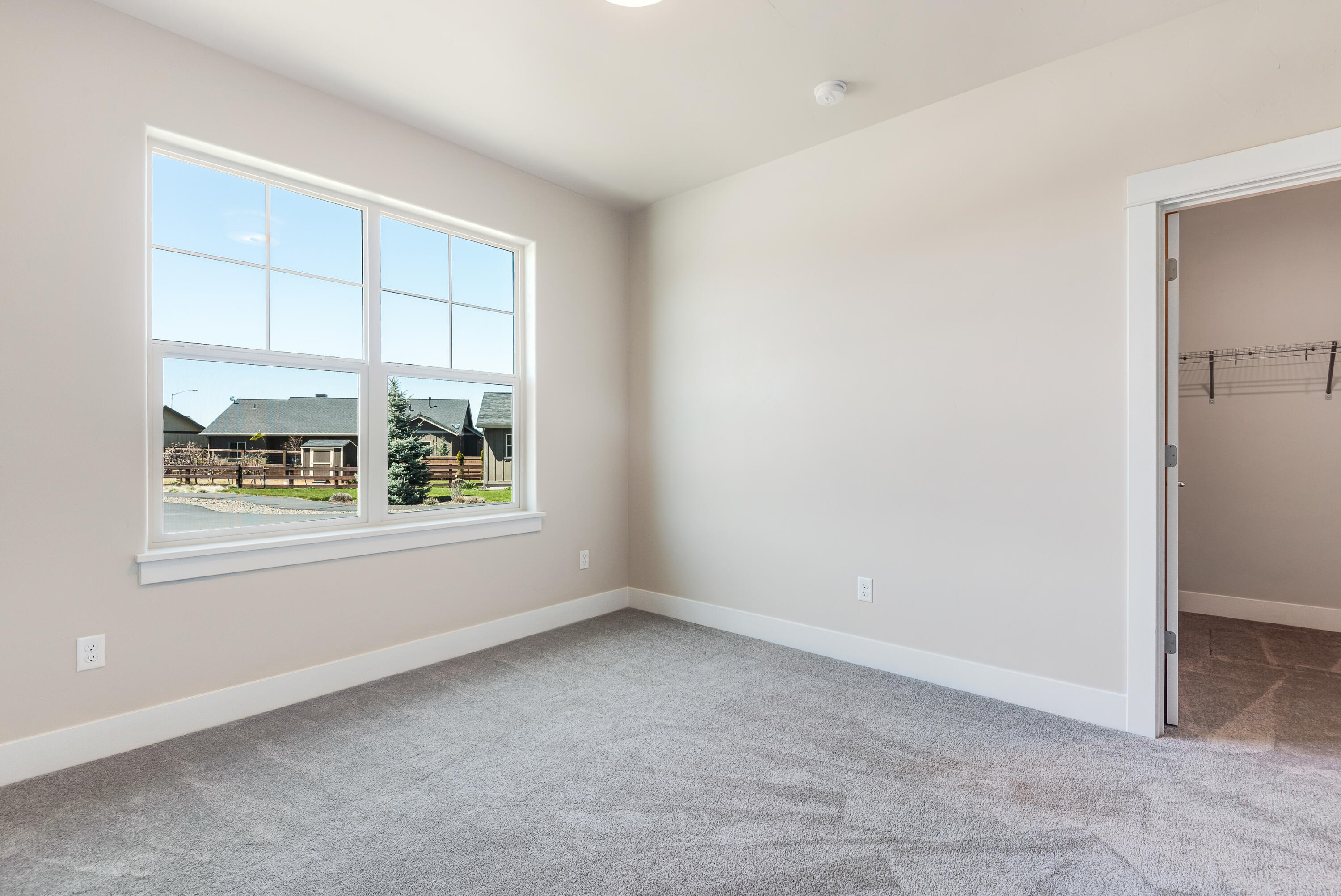 Saddle Ridge - Residential