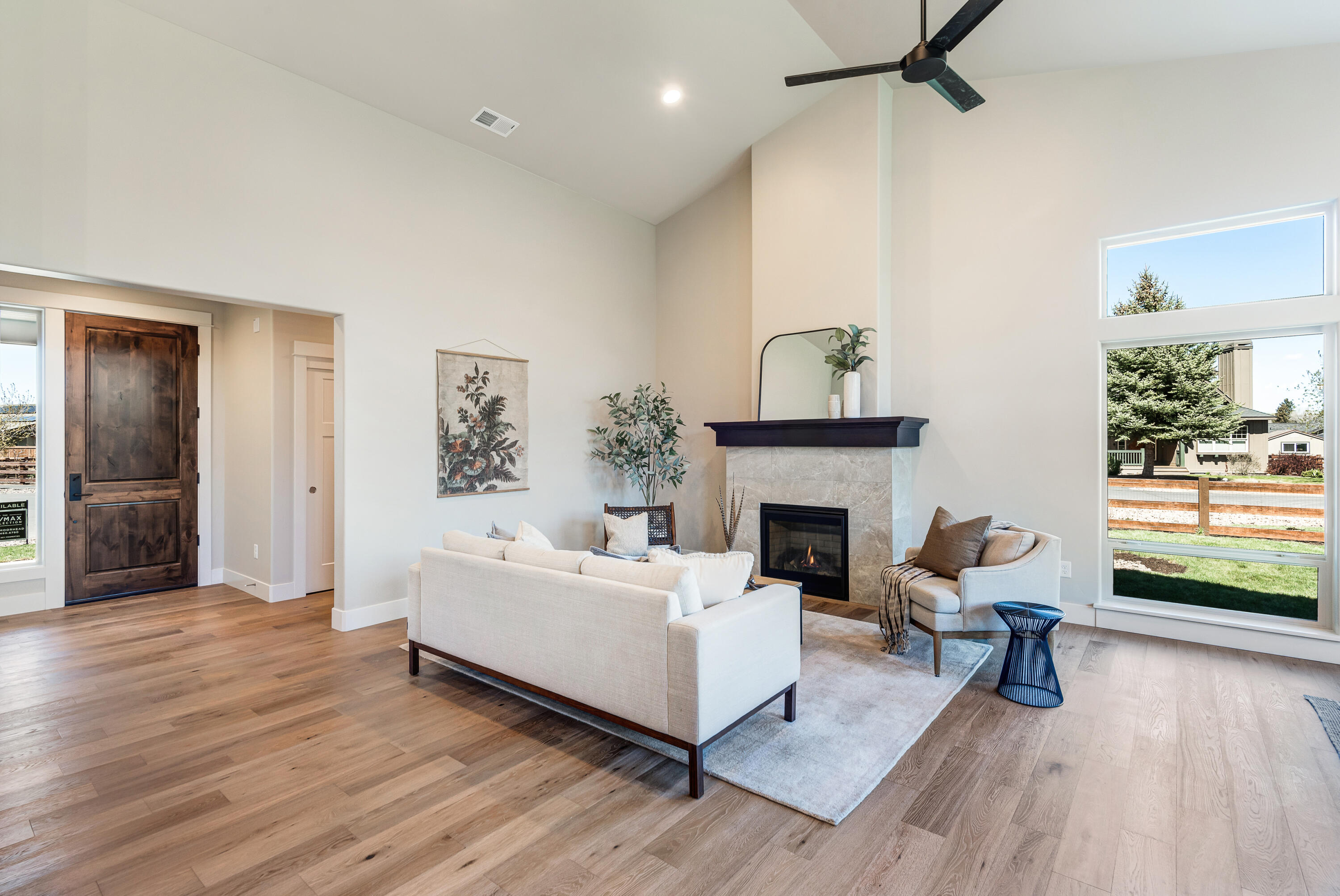 Saddle Ridge - Residential