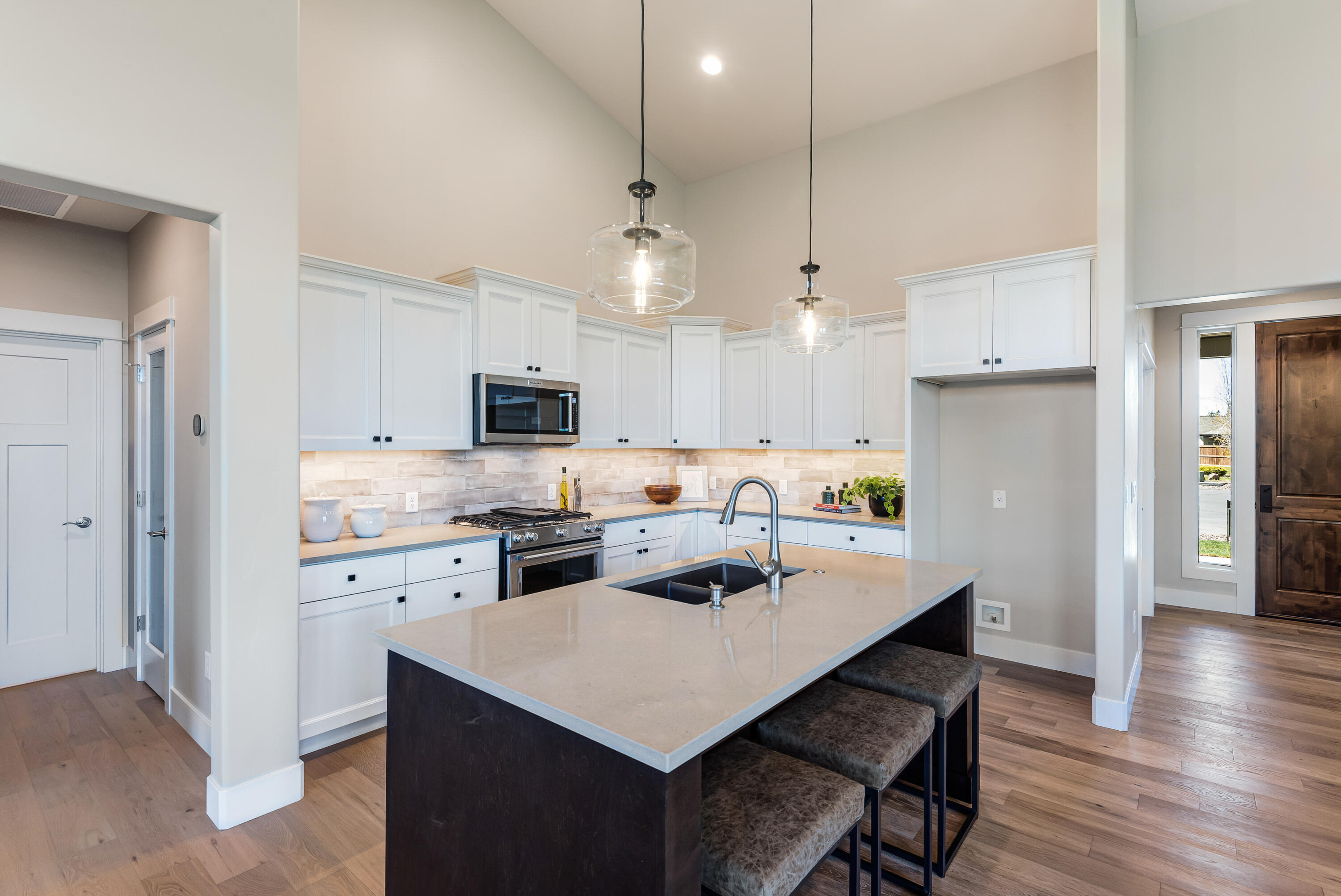 Saddle Ridge - Residential